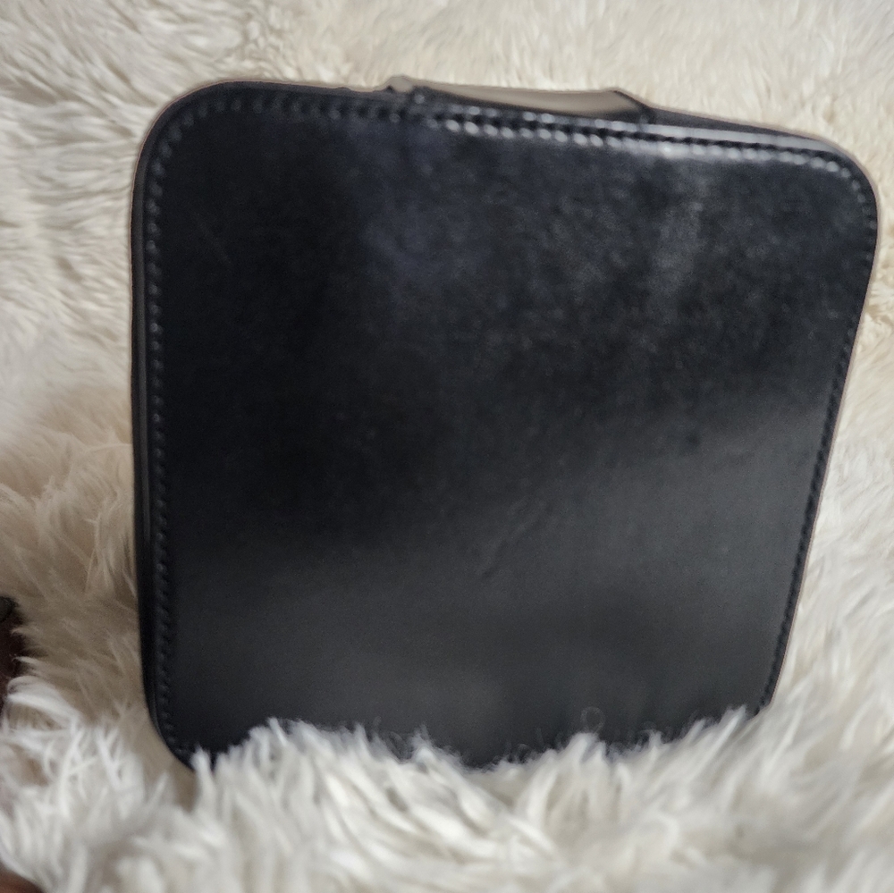 Gucci Vanity Leather And Canvas Bag - Picture 5 of 10